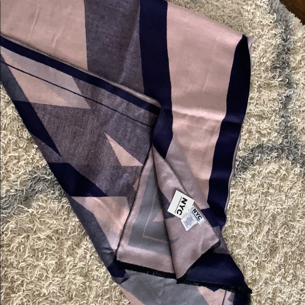 Mauve/Navy scarf